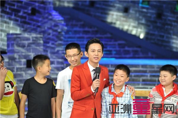 TFBOYS¼ơѧһΡ 뿹սӢ